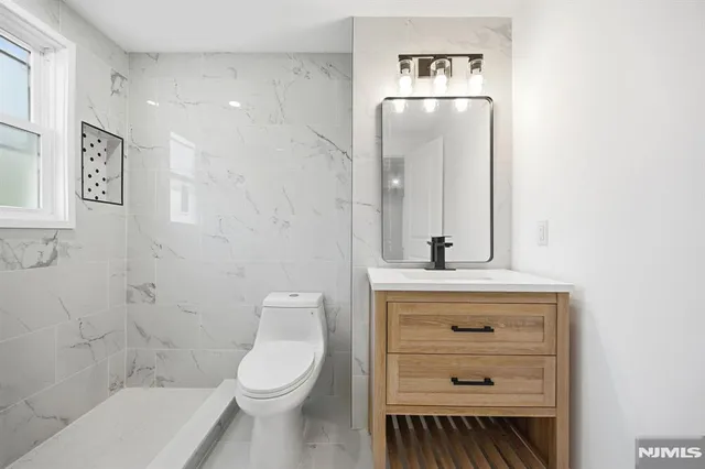 $1,088,000 | 30 West Lawn Road, Livingston, NJ 07039