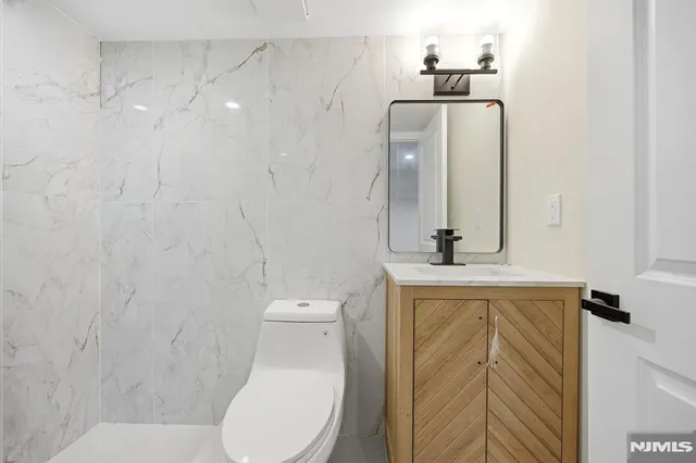 $1,088,000 | 30 West Lawn Road, Livingston, NJ 07039