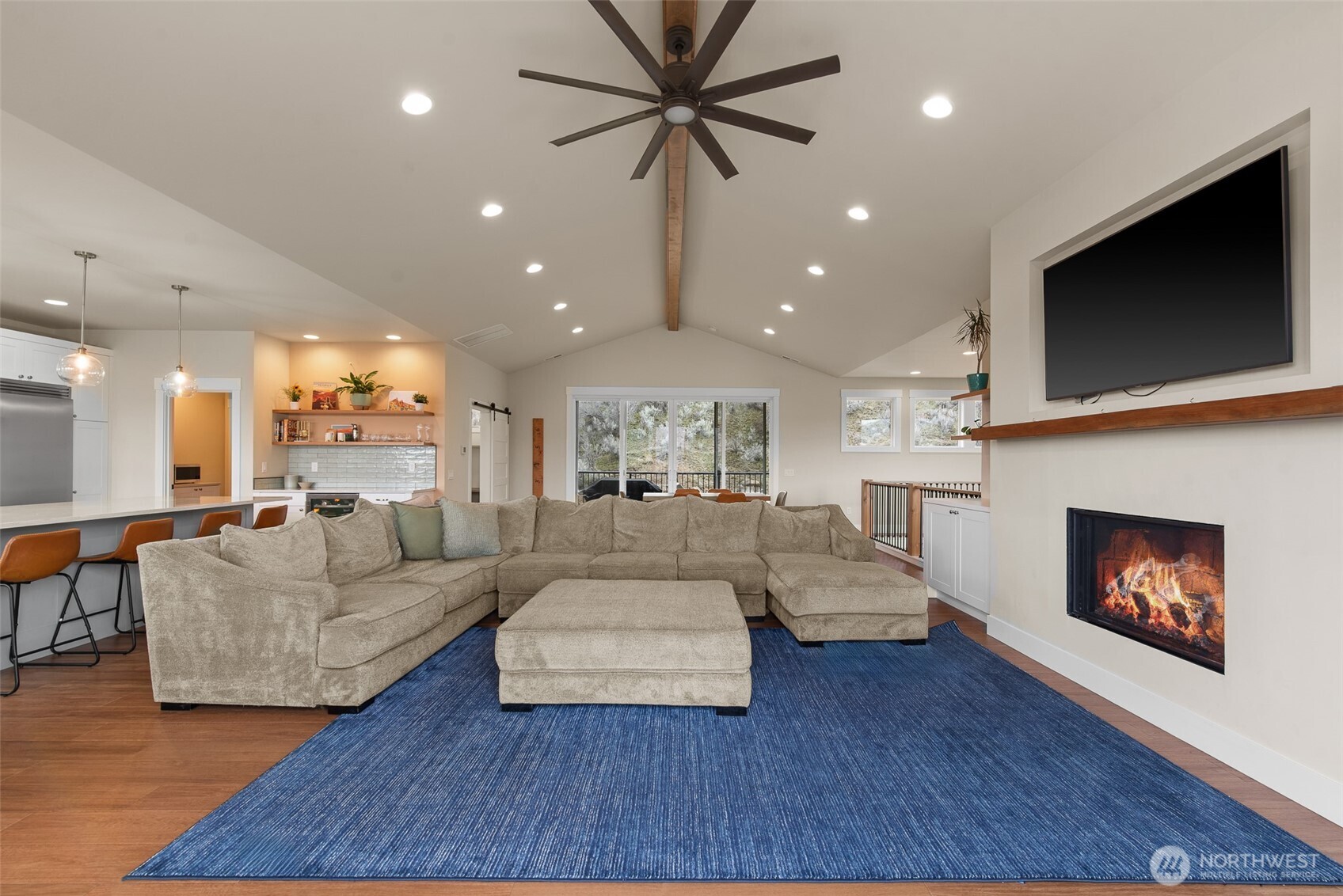 2053 Broadcrest Court Wenatchee, WA 98801 - Photo 6 of 40