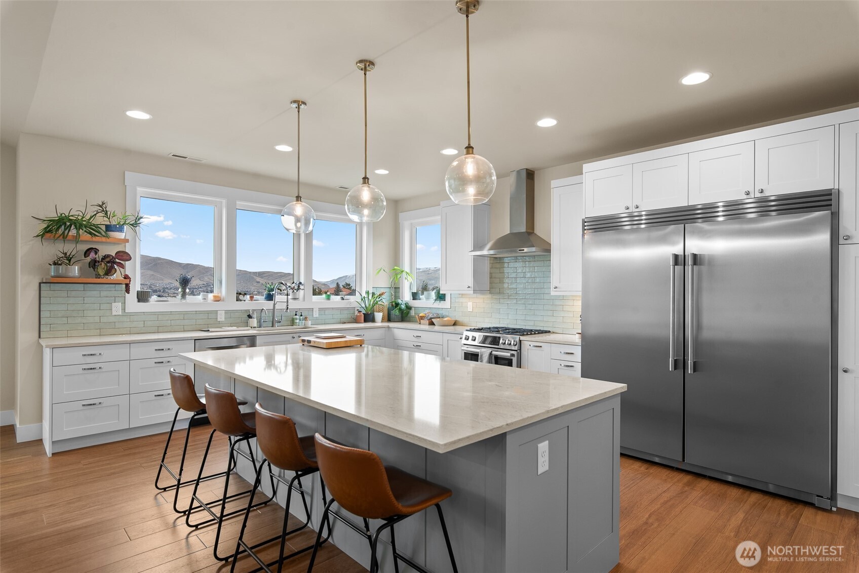 2053 Broadcrest Court Wenatchee, WA 98801 - Photo 9 of 40