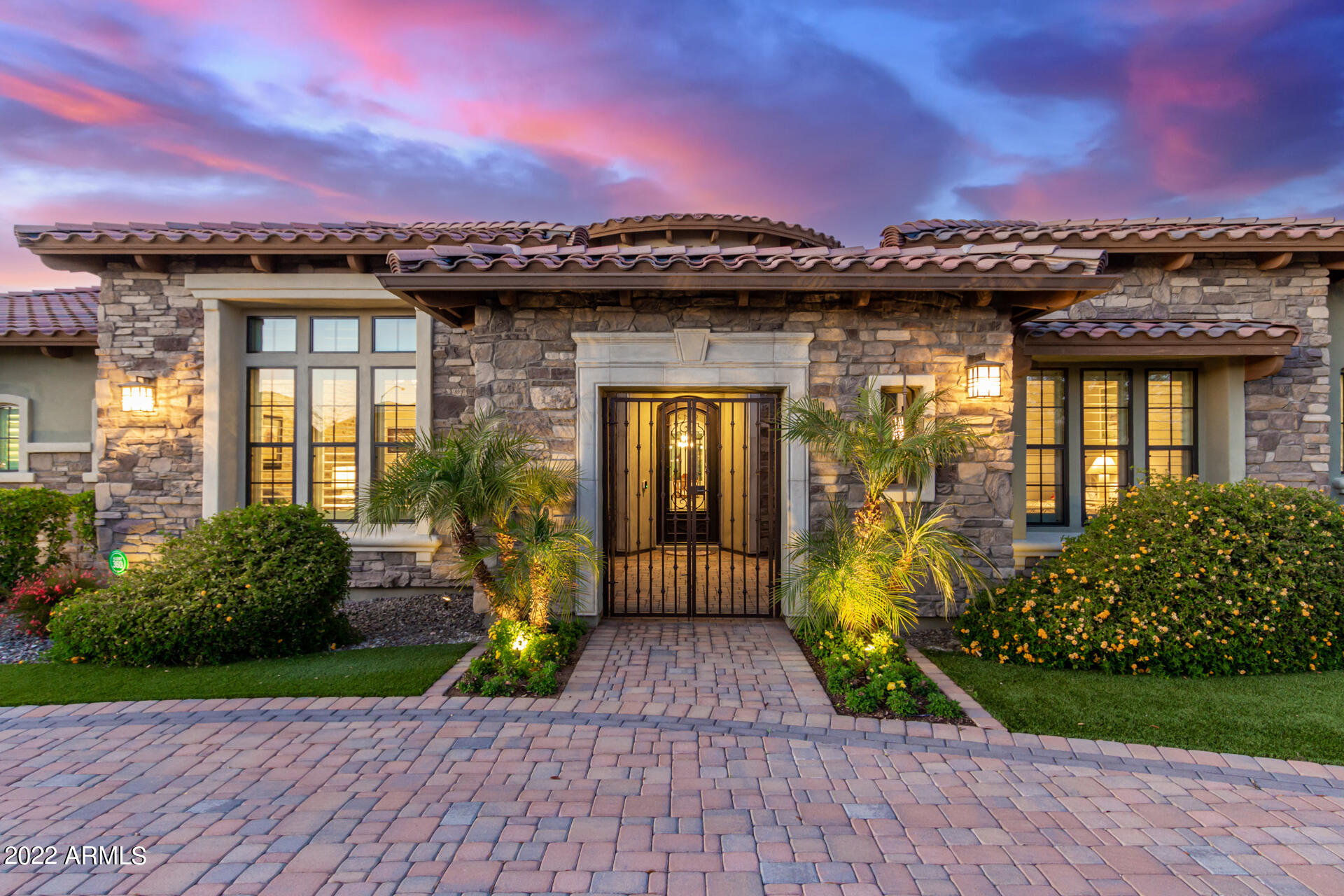 3246 East Knoll Circle Mesa, AZ 85213 - Photo 2 of 45 mesa homes for sale