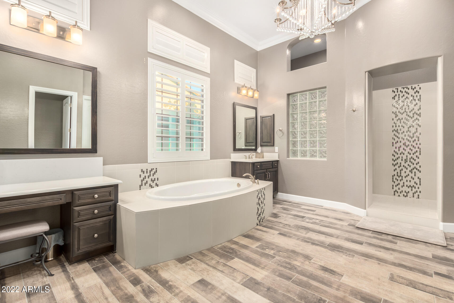 3246 East Knoll Circle Mesa, AZ 85213 - Photo 21 of 45 owners bathroom