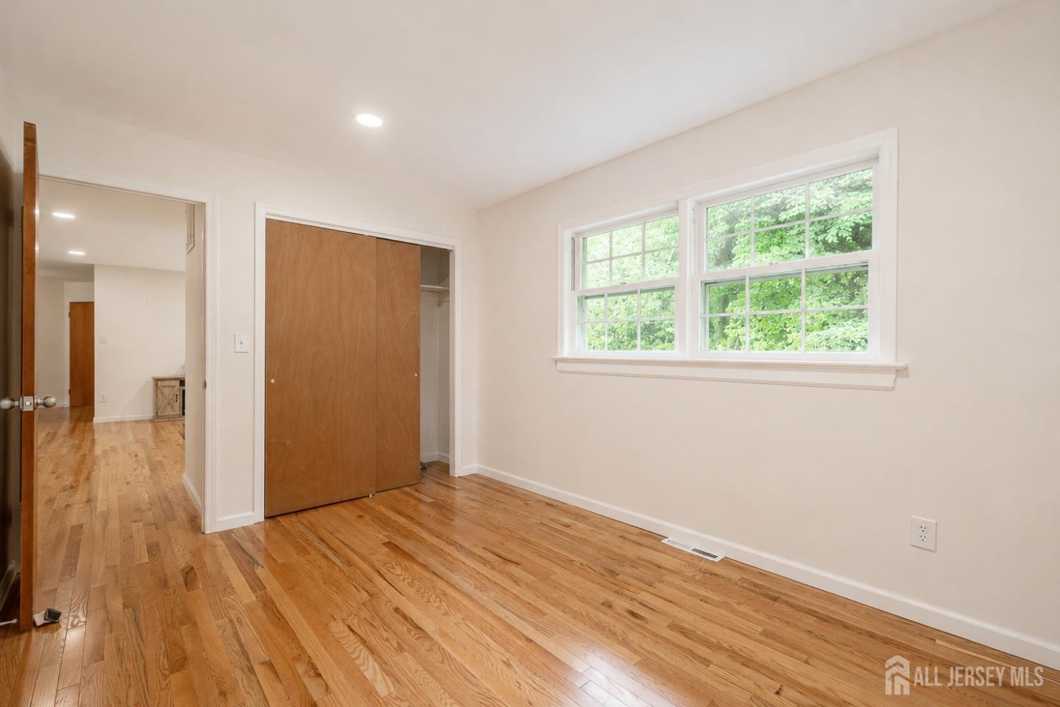 129 Cottrell Road Old Bridge, NJ 07747 - Photo 11 of 31 Gallery Image 11