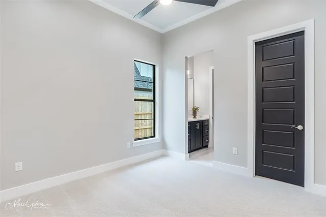 an empty room with closet and closet