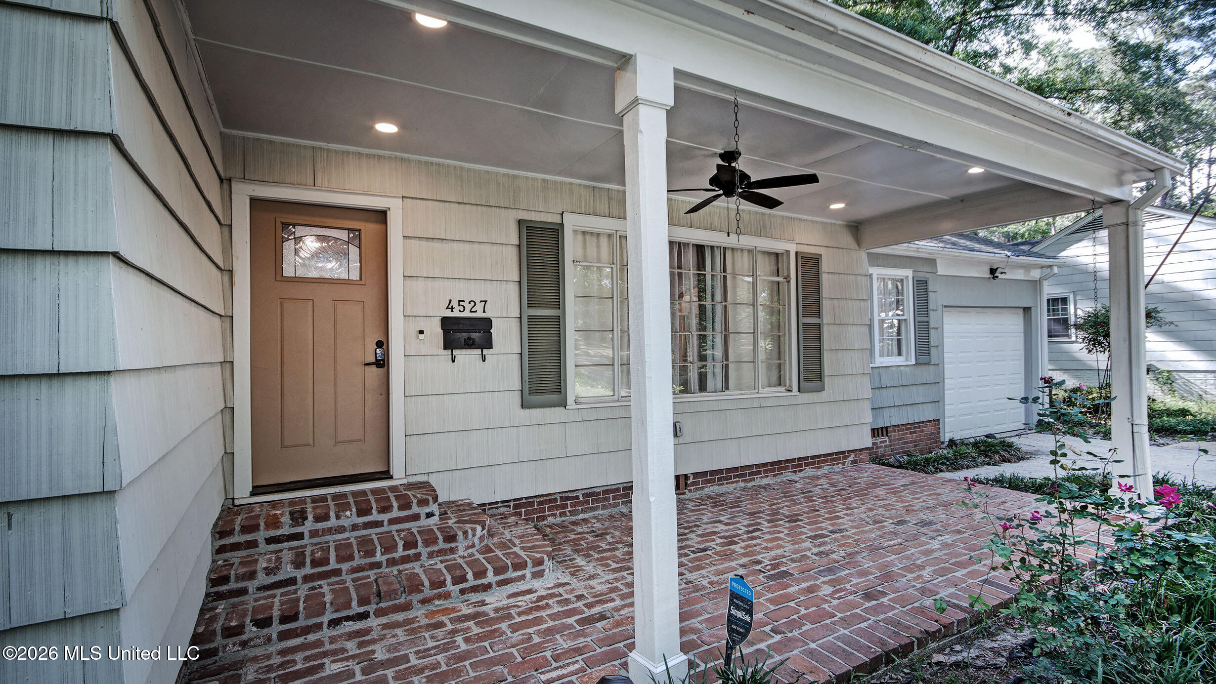 4527 Meadow Ridge Drive Jackson, MS 39206 - Photo 3 of 30 IMGP6900_1_2