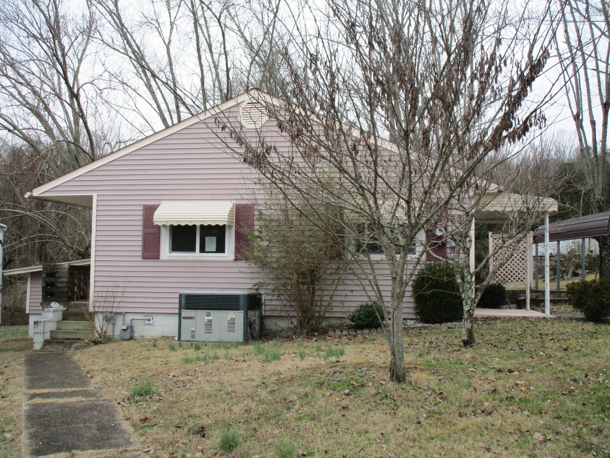 121 Johnson Road Oak Ridge, TN 37830 - Photo 1 of 37