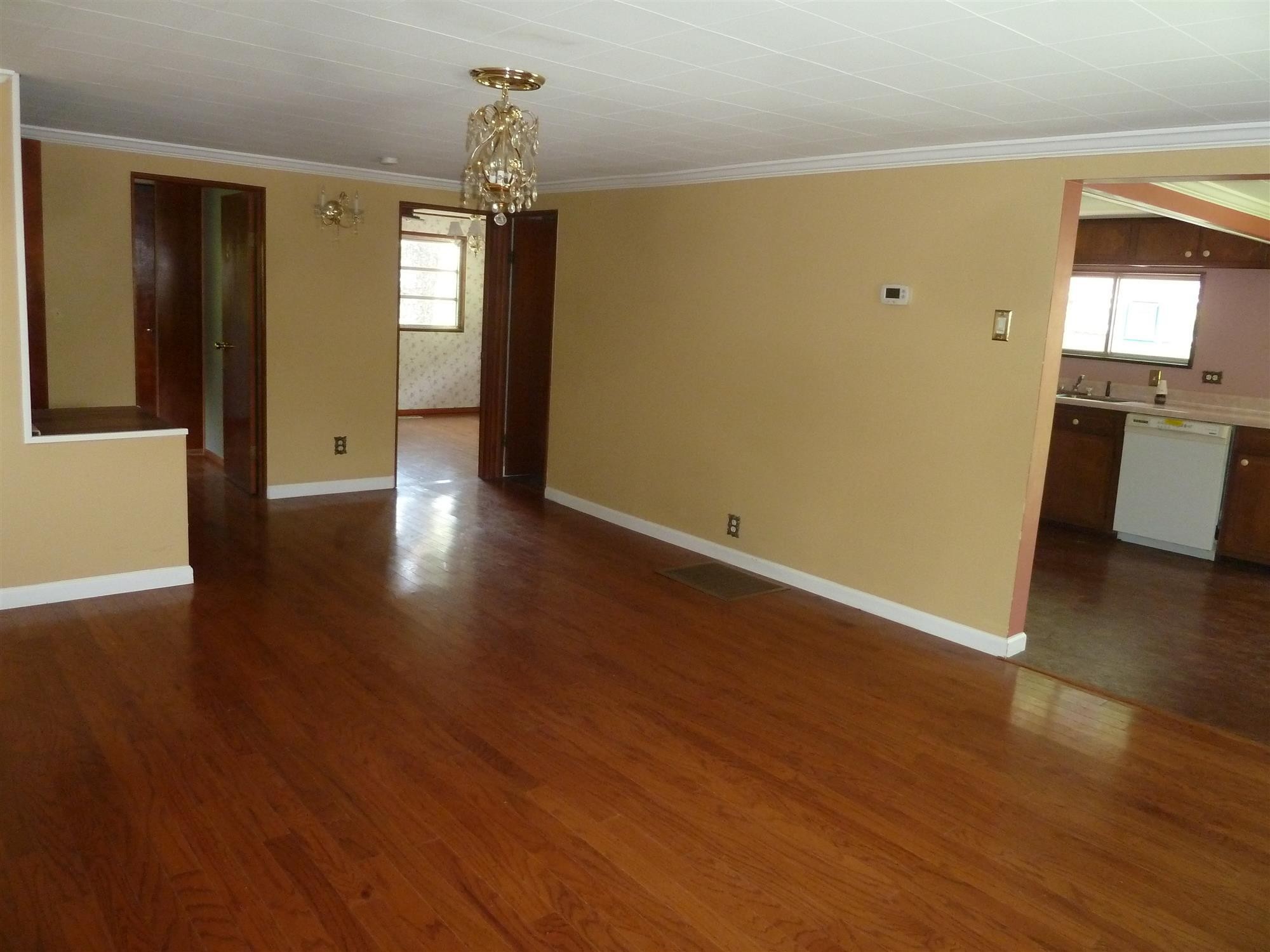 121 Johnson Road Oak Ridge, TN 37830 - Photo 6 of 37