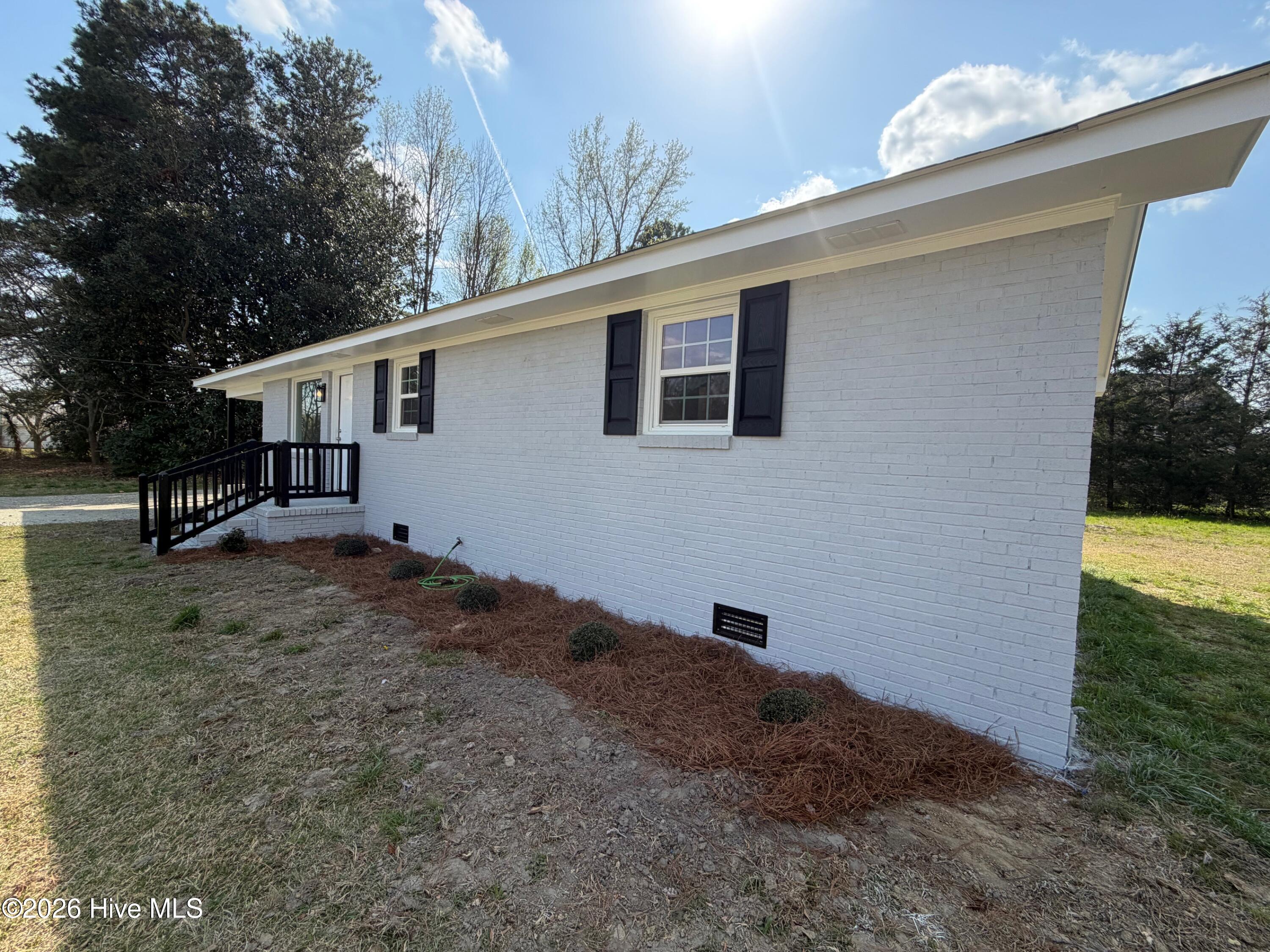 1395 Capps Bridge Road Pikeville, NC 27863 - Photo 11 of 13 IMG_0116
