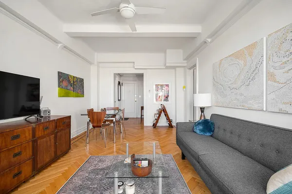 $845,000 | 535 West 110th Street, Unit 15B | Morningside Heights