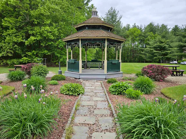 $409,900 | 76 Bartemus Trail, Nashua, NH 03063