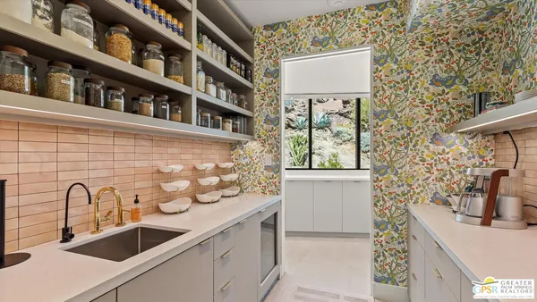 $4,750,000 | 2481 Cahuilla Hills Drive, Palm Springs, CA 92264