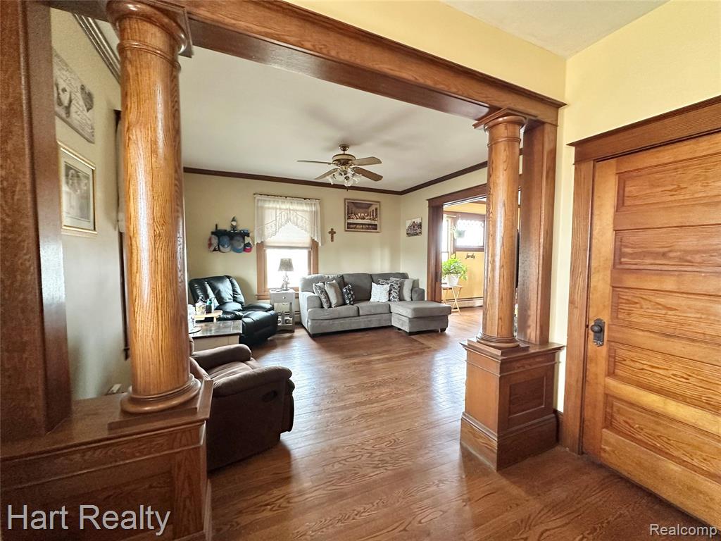 1083 South Van Buren Road Reese, MI 48757 - Photo 7 of 33