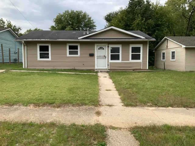 $84,900 | 3966 Louisiana Street, Gary, IN 46409