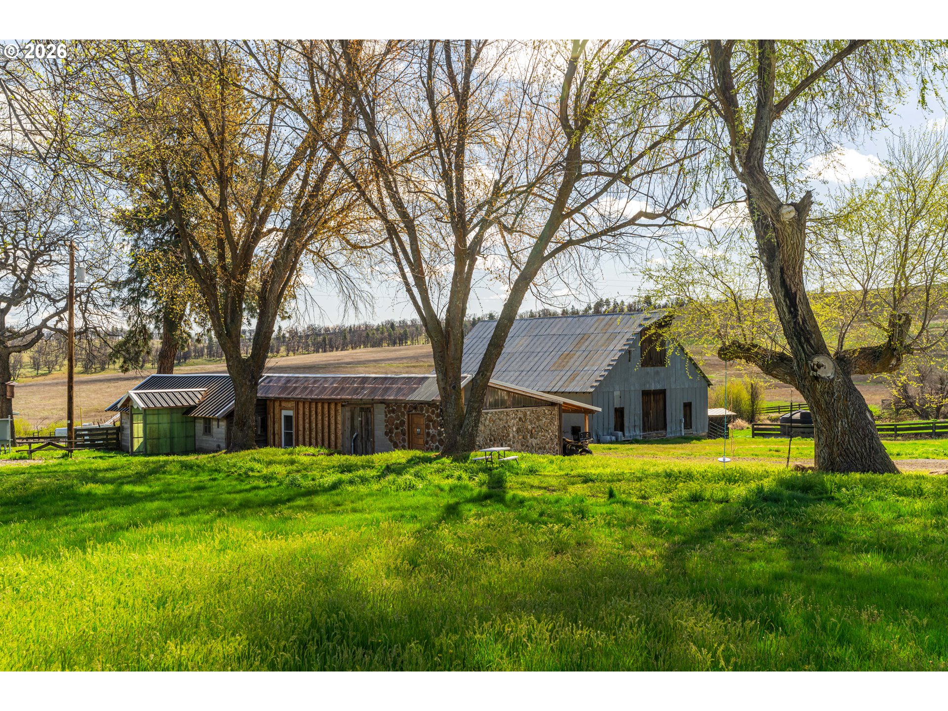 81127 Rail Hollow Road Dufur, OR 97021 - Photo 35 of 47