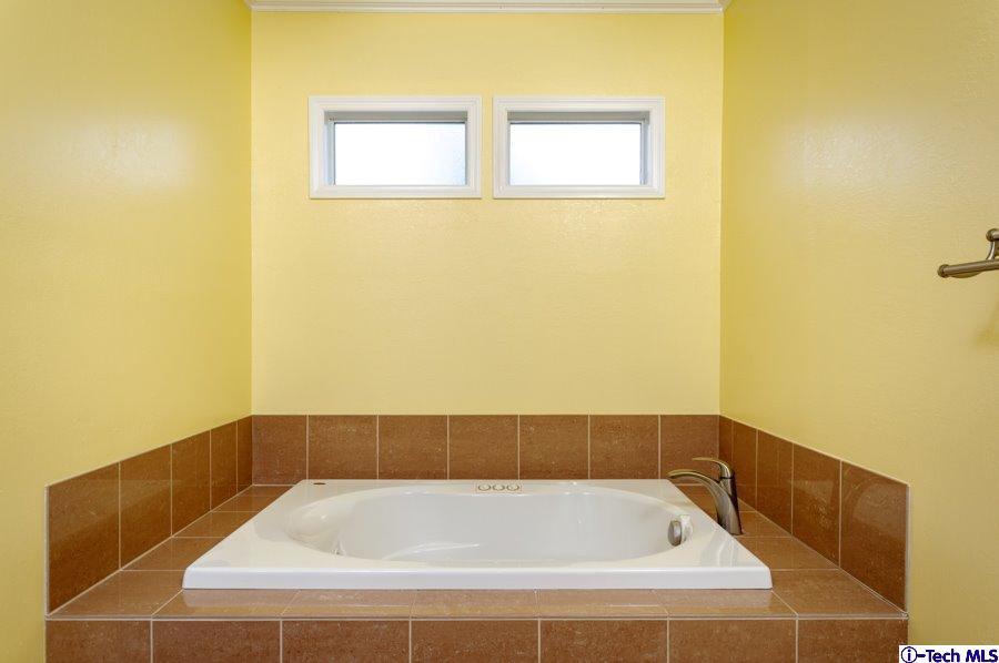 411 South Kenneth Road Burbank, CA 91501 - Photo 21 of 35 Additional Photo
