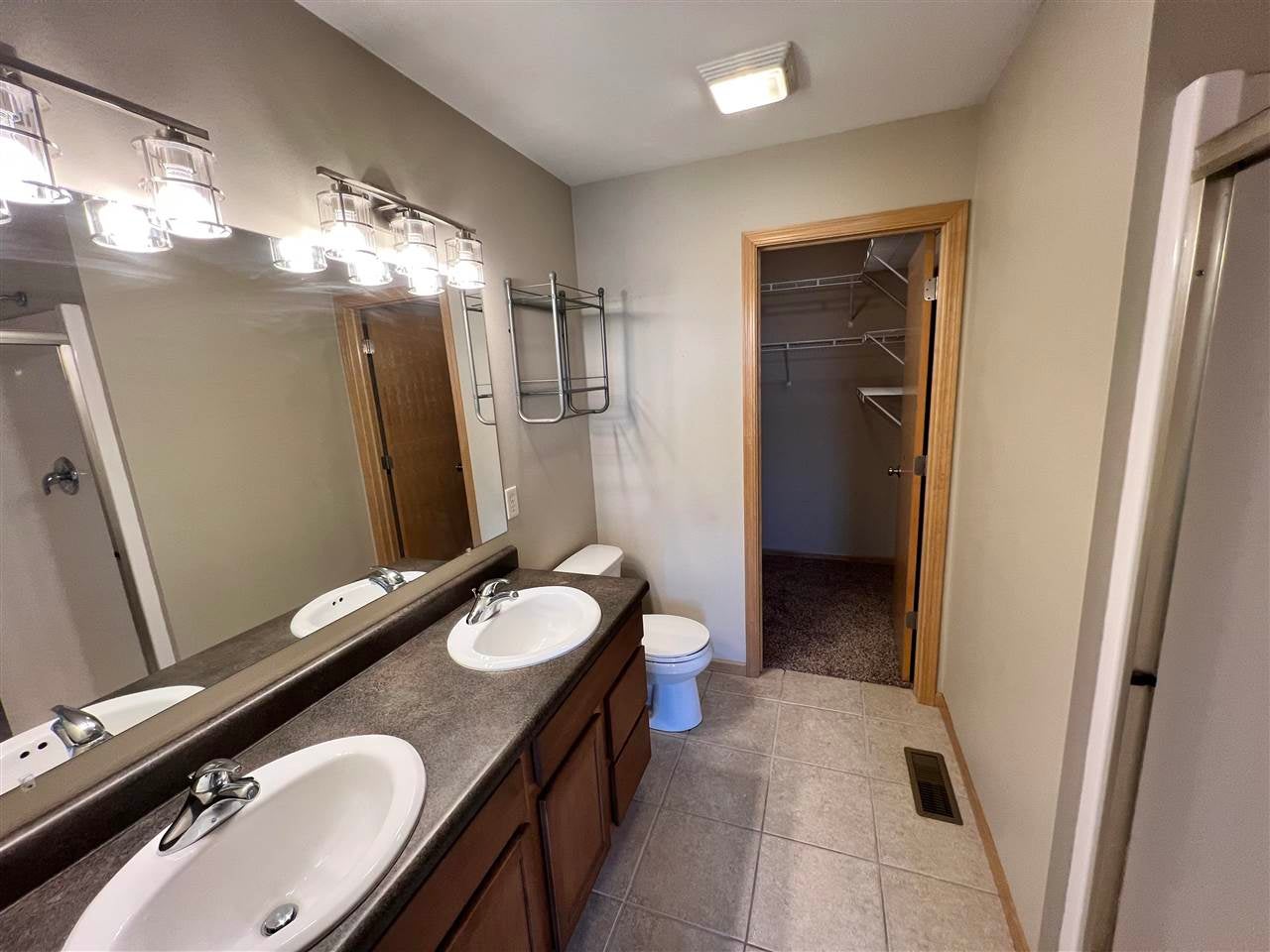 270 South Park Ridge Road North Liberty, IA 52317 - Photo 23 of 37 Gallery Image 23