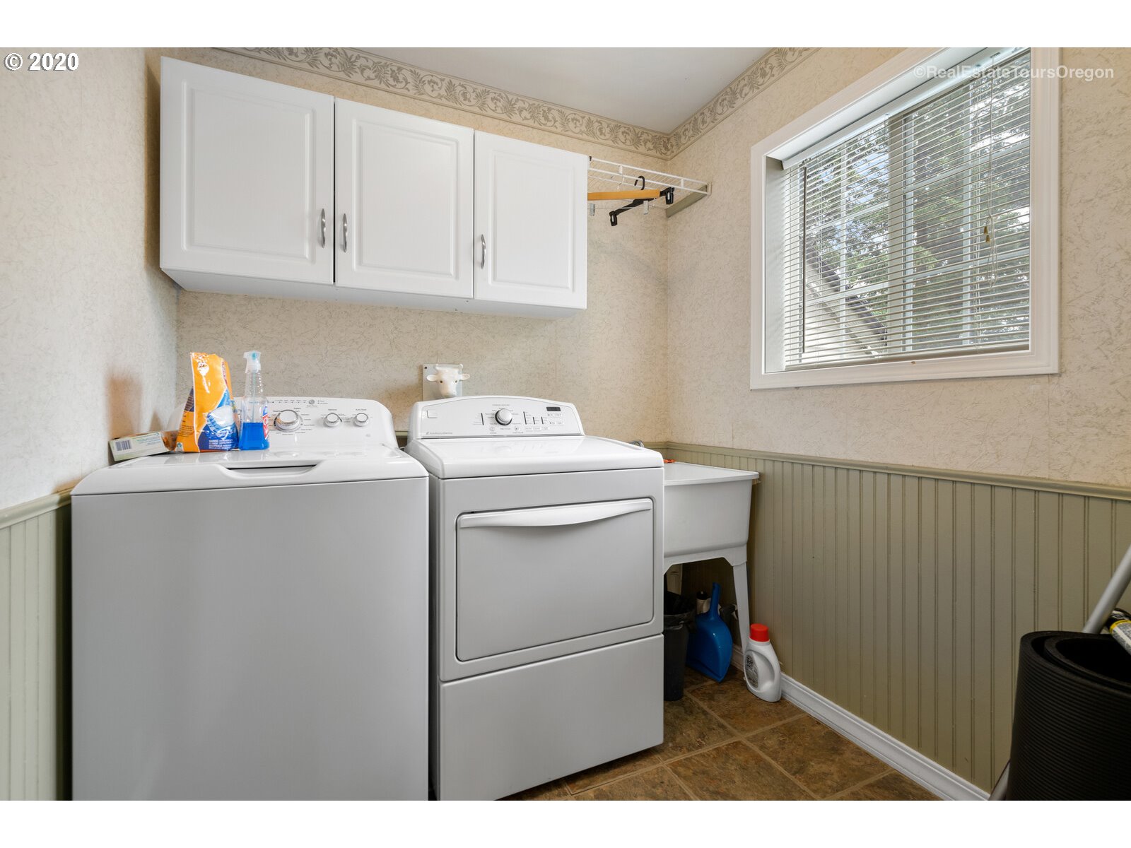 11779 Southeast Idleman Road Happy Valley, OR 97086 - Photo 14 of 32 Gallery Image 14
