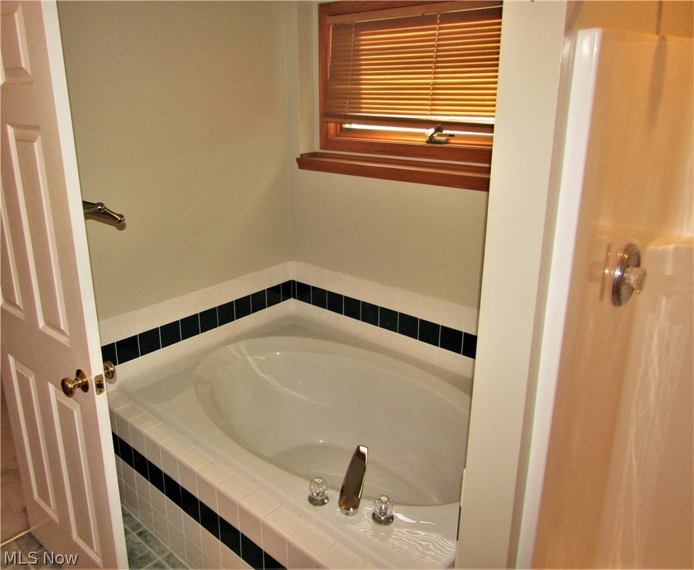 9172 Root Road North Ridgeville, OH 44039 - Photo 14 of 22 Gallery Image 14