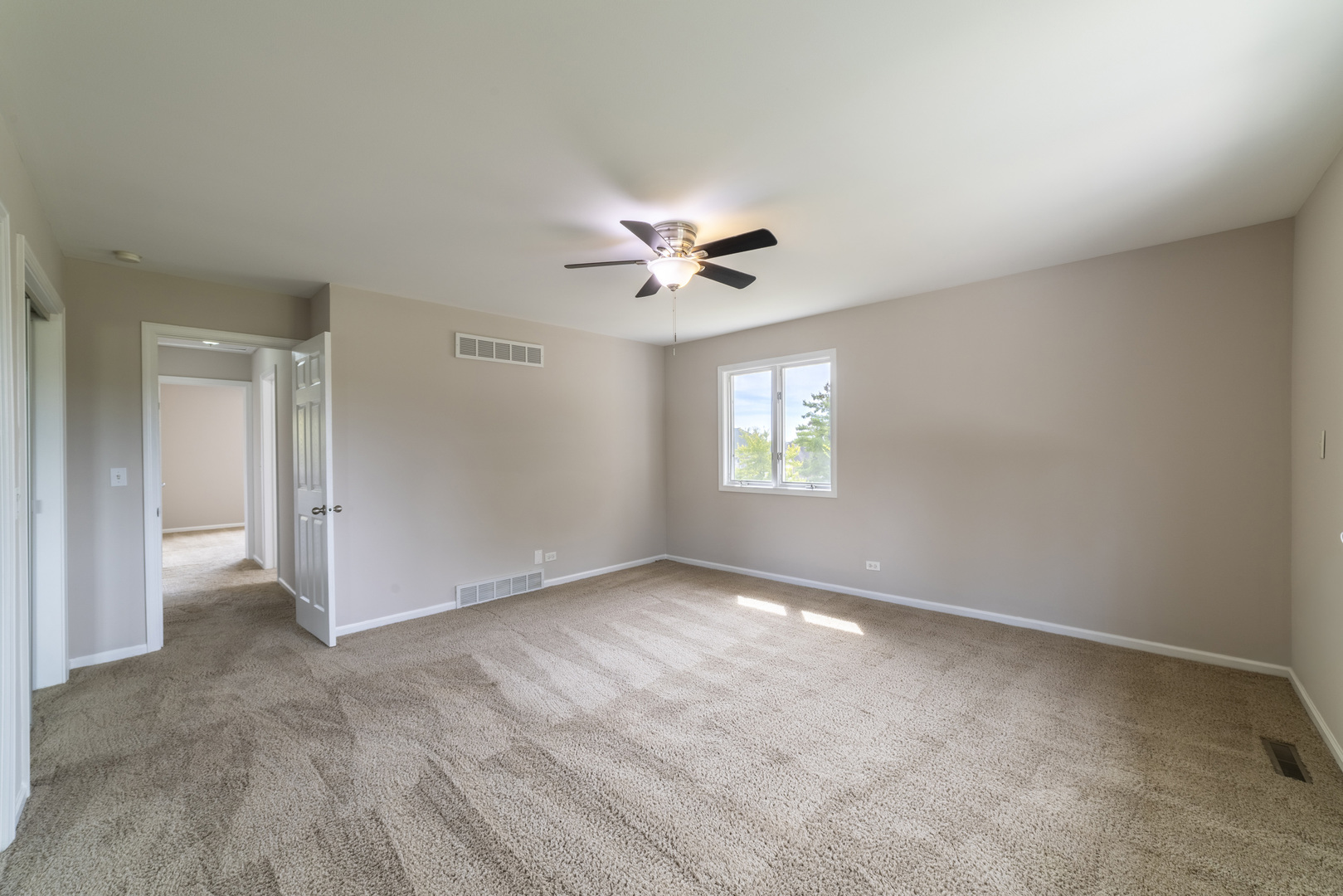 200 North Maple Street Addison, IL 60101 - Photo 30 of 95 Gallery Image 30