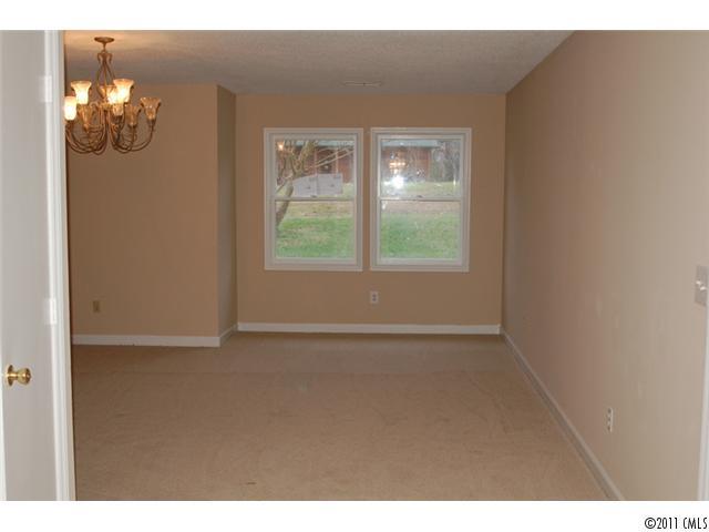 7068 Little Mountain Road Sherrills Ford, NC 28673 - Photo 3 of 12