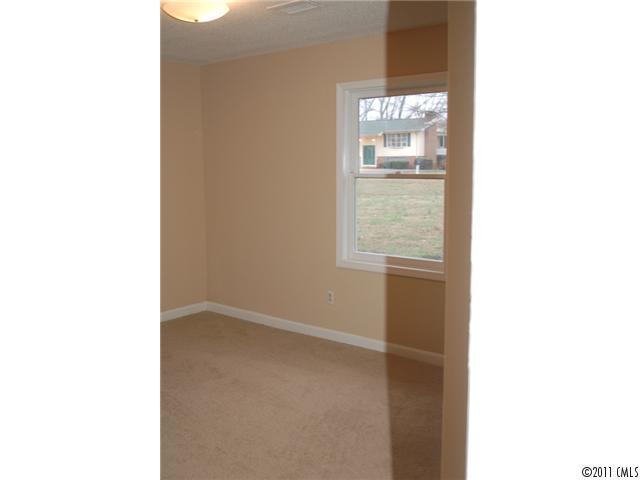 7068 Little Mountain Road Sherrills Ford, NC 28673 - Photo 8 of 12