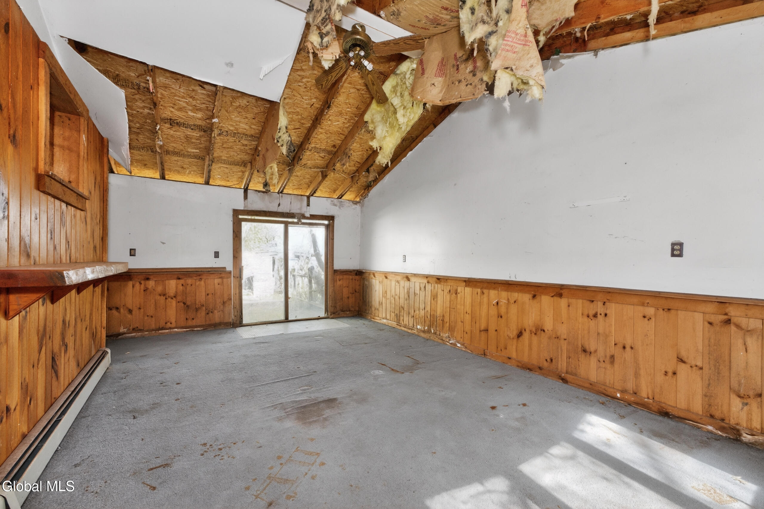 471 7th Avenue Troy, NY 12182 - Photo 19 of 40 6 Familyroom 1