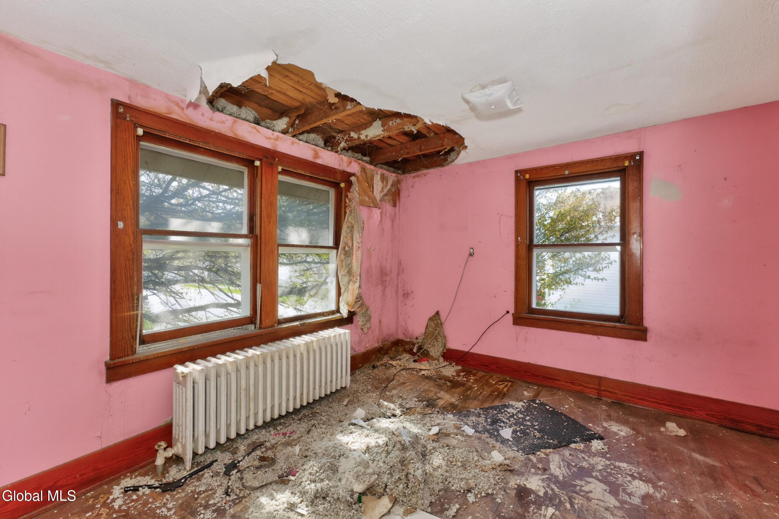 471 7th Avenue Troy, NY 12182 - Photo 28 of 40 8 Bedroom 4