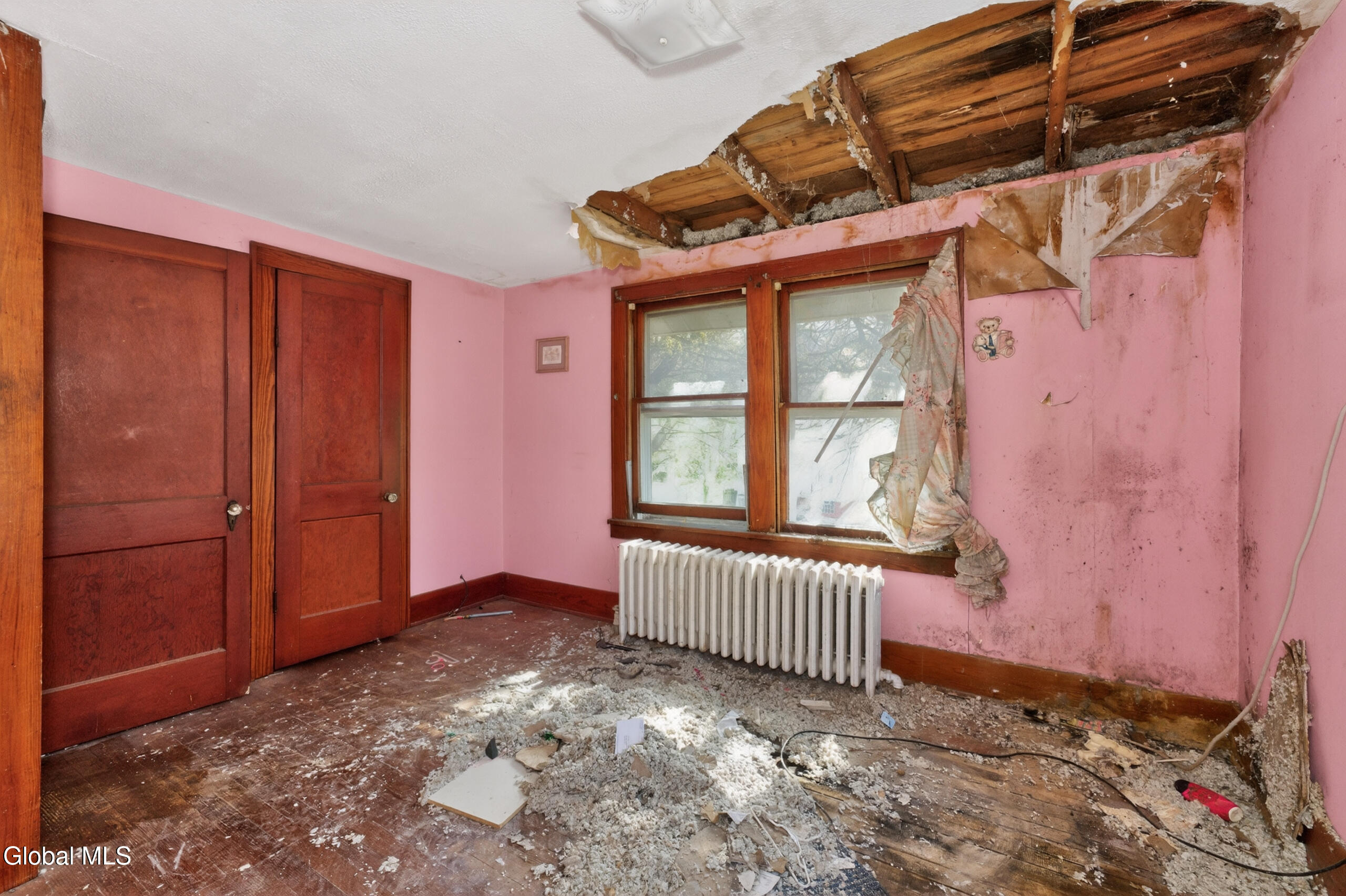 471 7th Avenue Troy, NY 12182 - Photo 29 of 40 8 Bedroom 5