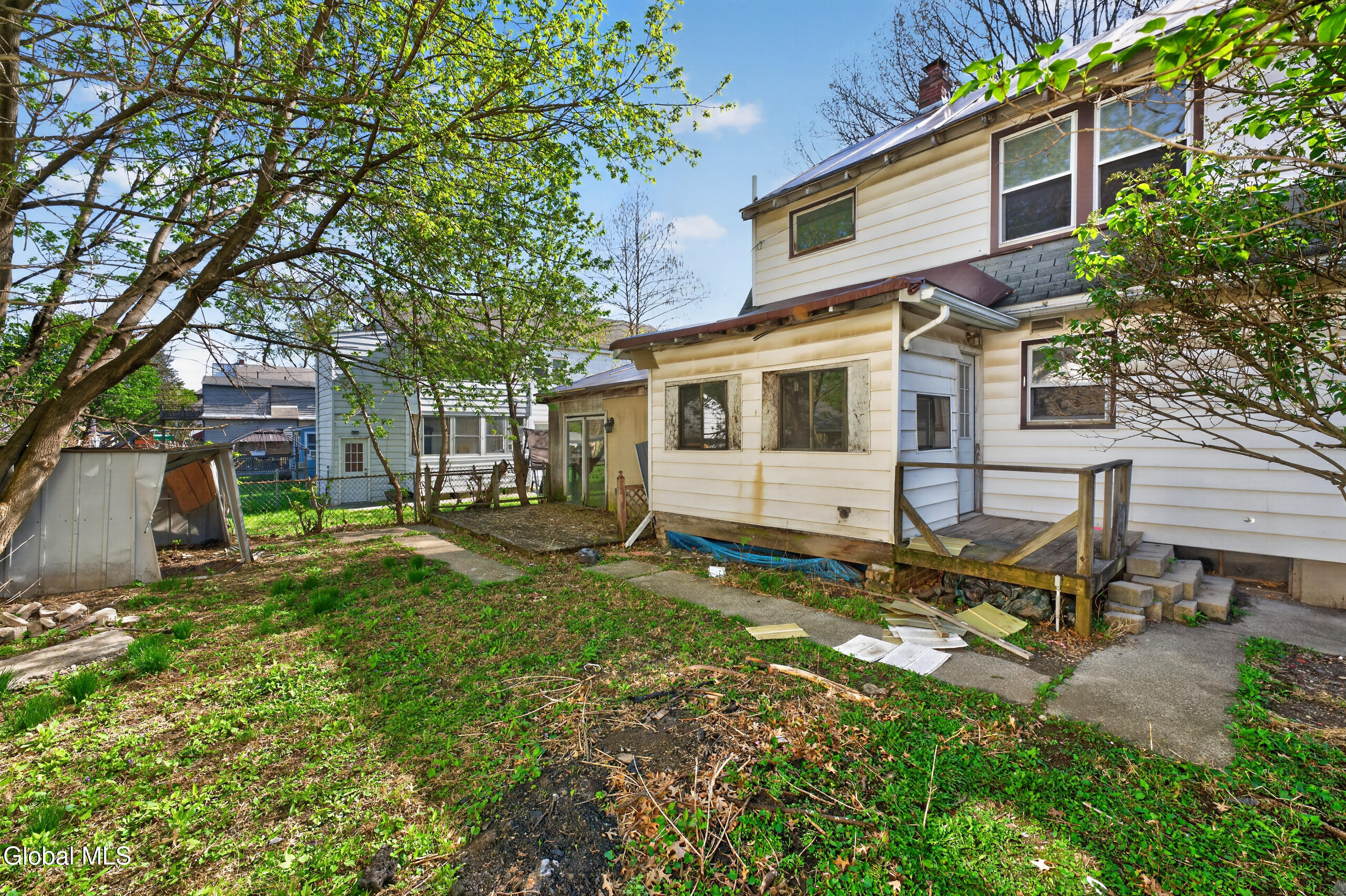 471 7th Avenue Troy, NY 12182 - Photo 35 of 40 Yard 2