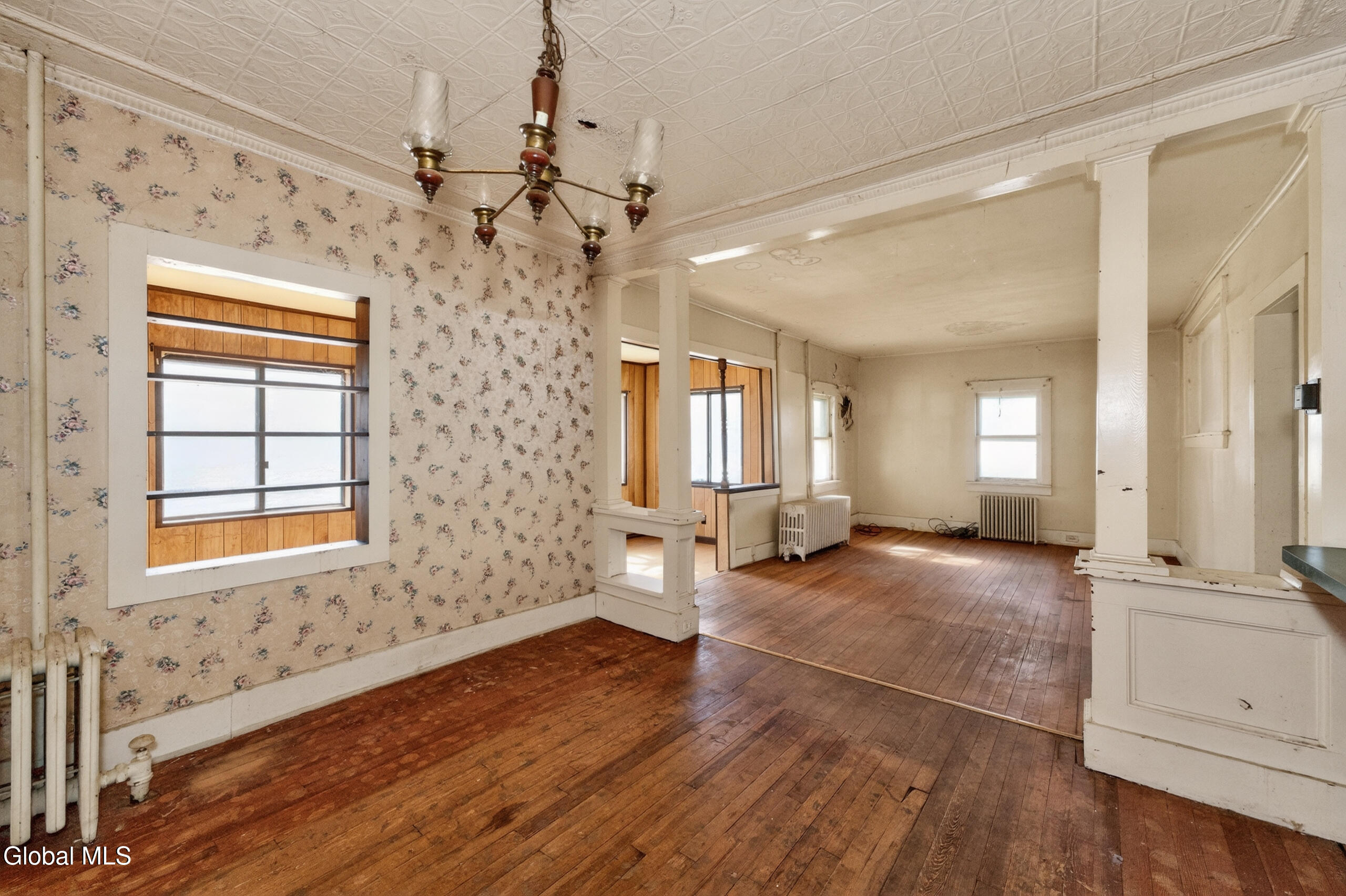 471 7th Avenue Troy, NY 12182 - Photo 9 of 40 3 Diningroom 1