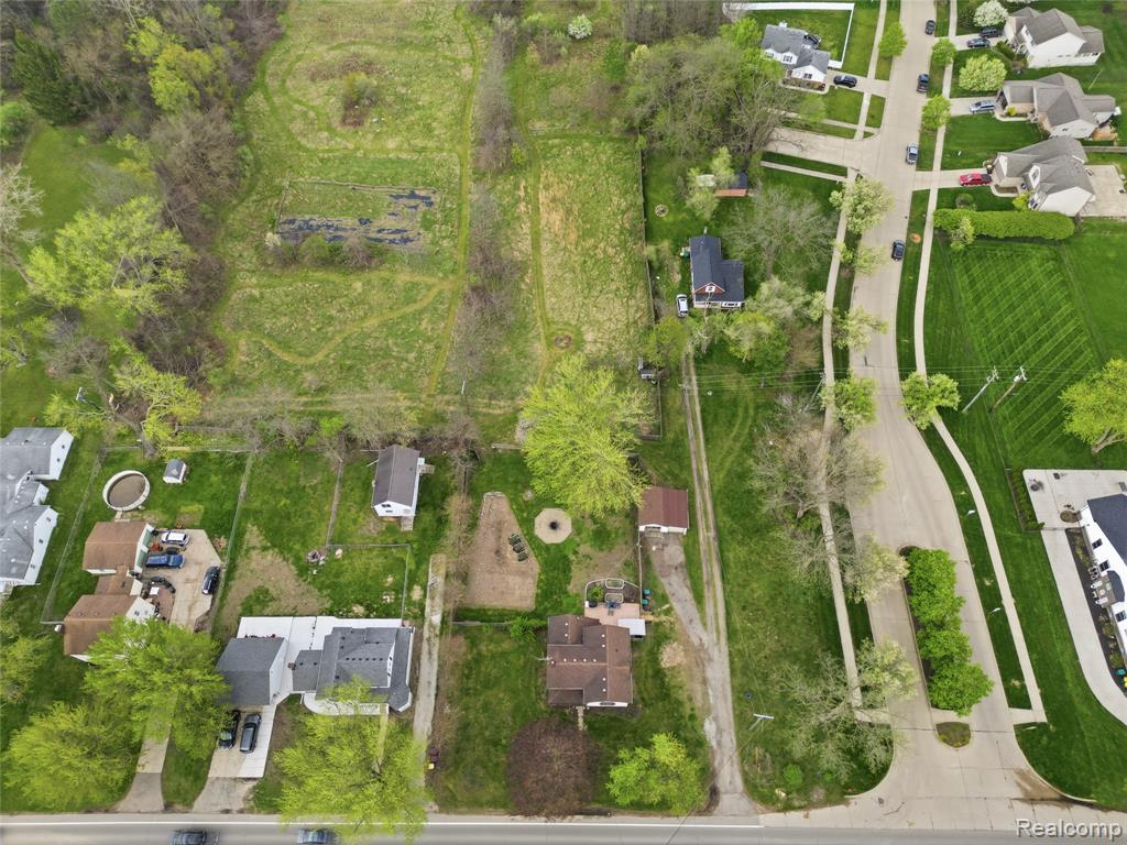 6339 Denton Road Belleville, MI 48111 - Photo 4 of 64