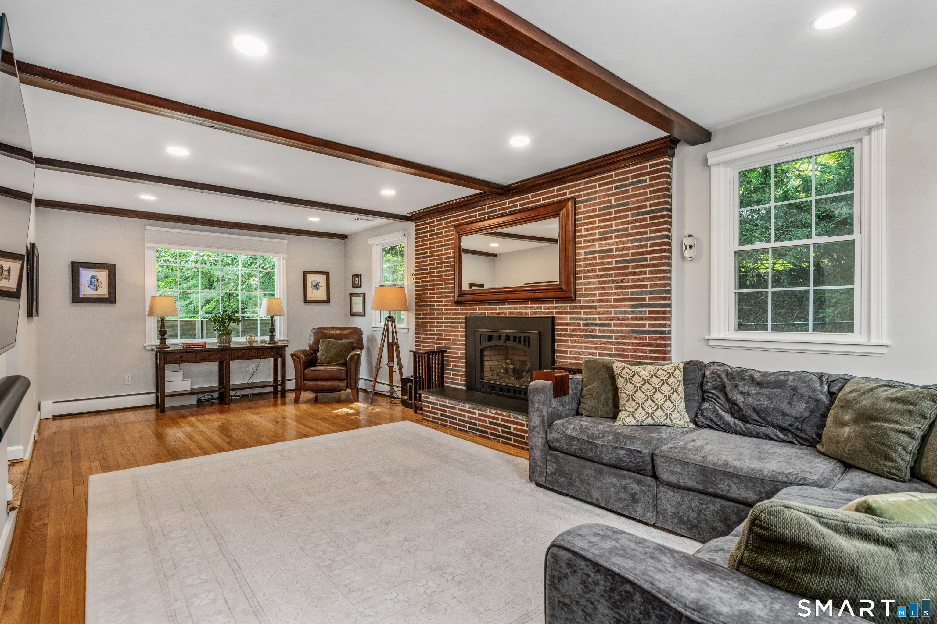 342 Mountain Road West Hartford, CT 06107 - Photo 15 of 40 Gallery Image 15