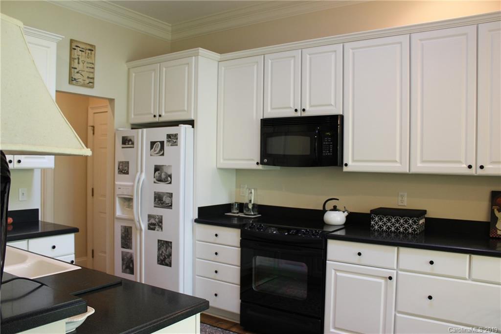219 Camptown Road Brevard, NC 28712 - Photo 11 of 32 Gallery Image 11