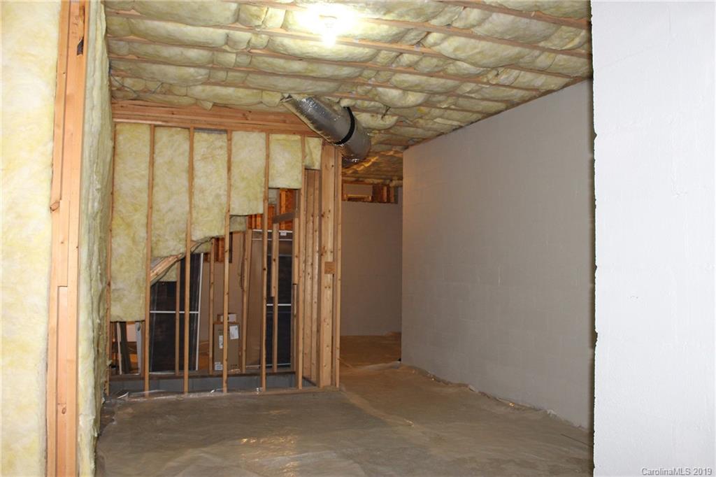 219 Camptown Road Brevard, NC 28712 - Photo 29 of 32 Gallery Image 29