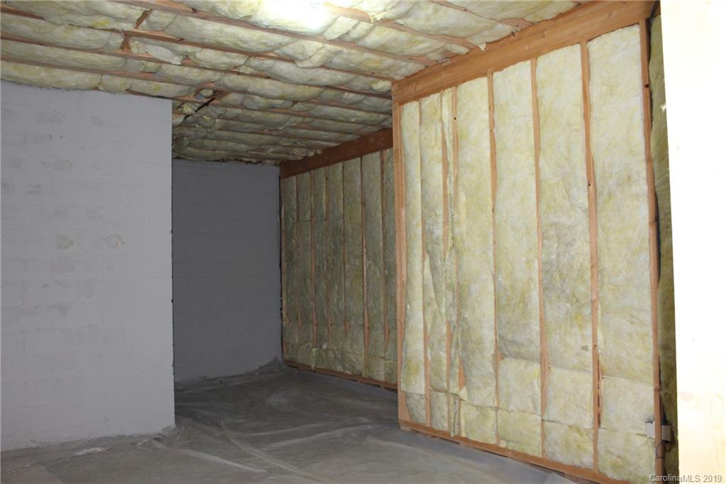 219 Camptown Road Brevard, NC 28712 - Photo 30 of 32 Gallery Image 30