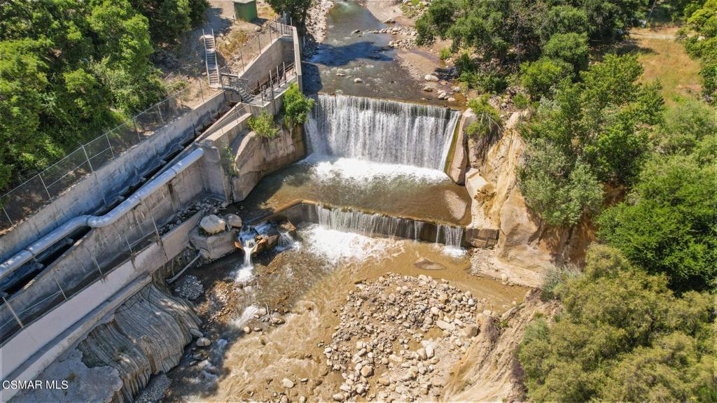 5682 Pine Grove Road Santa Paula, CA 93060 - Photo 10 of 53 a view of balcony with wooden fence