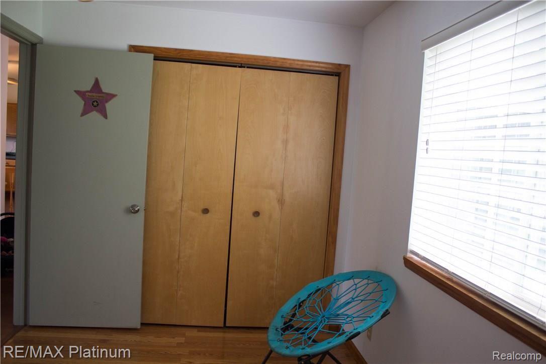 5761 Milett Road Fowlerville, MI 48836 - Photo 17 of 30 15.jpg