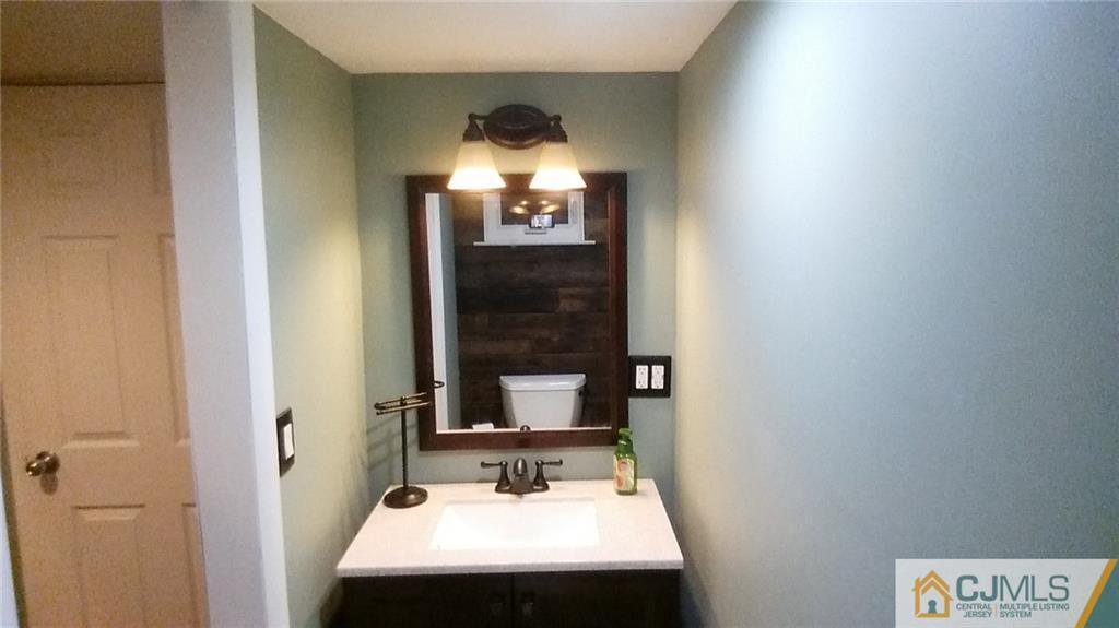 5 Venus Road Old Bridge, NJ 08879 - Photo 10 of 18 Gallery Image 10