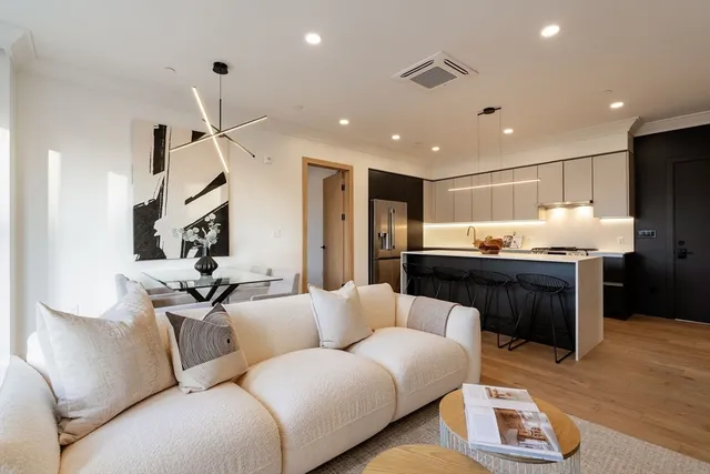 $599,000 | 388 Washington Street, Unit 101, Quincy, MA 02169