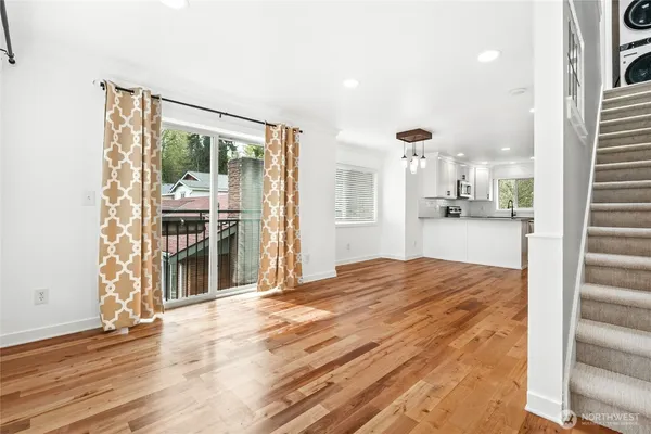 $484,000 | 9011 46th Avenue South, Unit B, Seattle, WA 98118