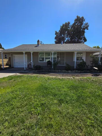 $389,499 | 2052 South Tuxedo Avenue, Stockton, CA 95204