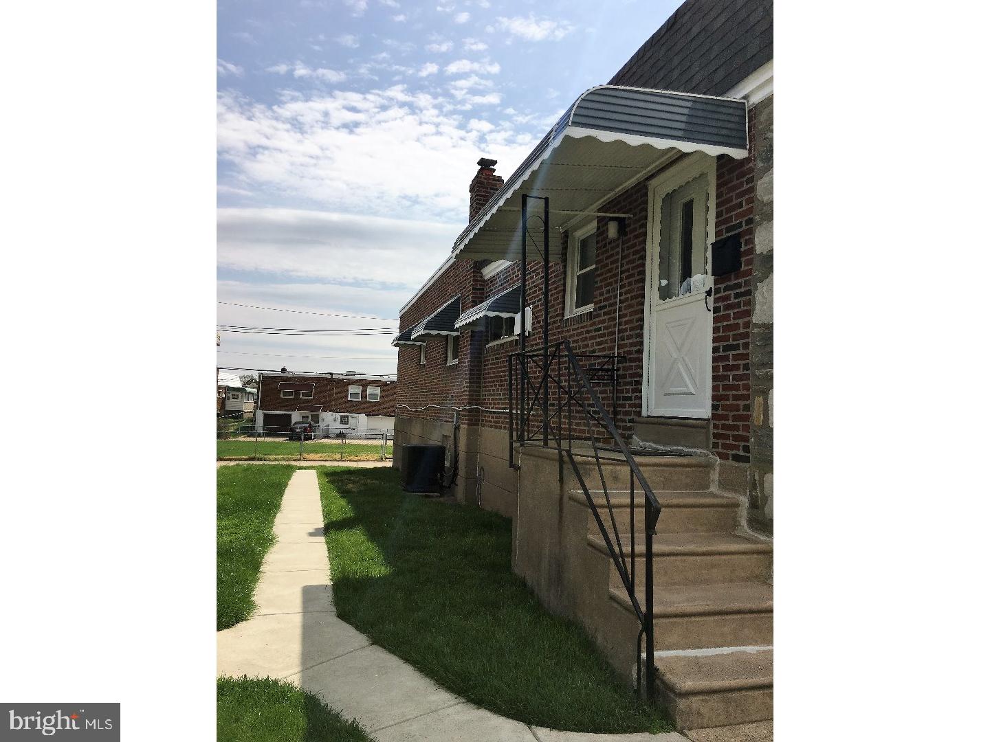 8929 Blue Grass Road Philadelphia, PA 19152 - Photo 4 of 22 Gallery Image 4