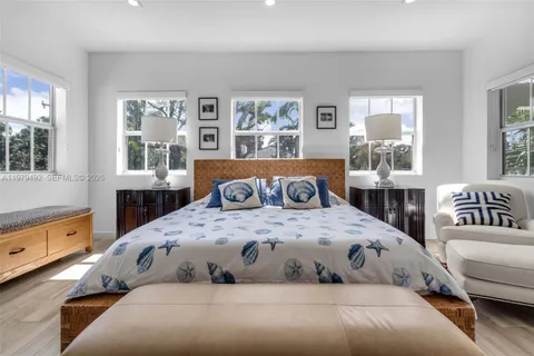 $3,590,000 | 707 West 54th Street, Miami Beach, FL 33140