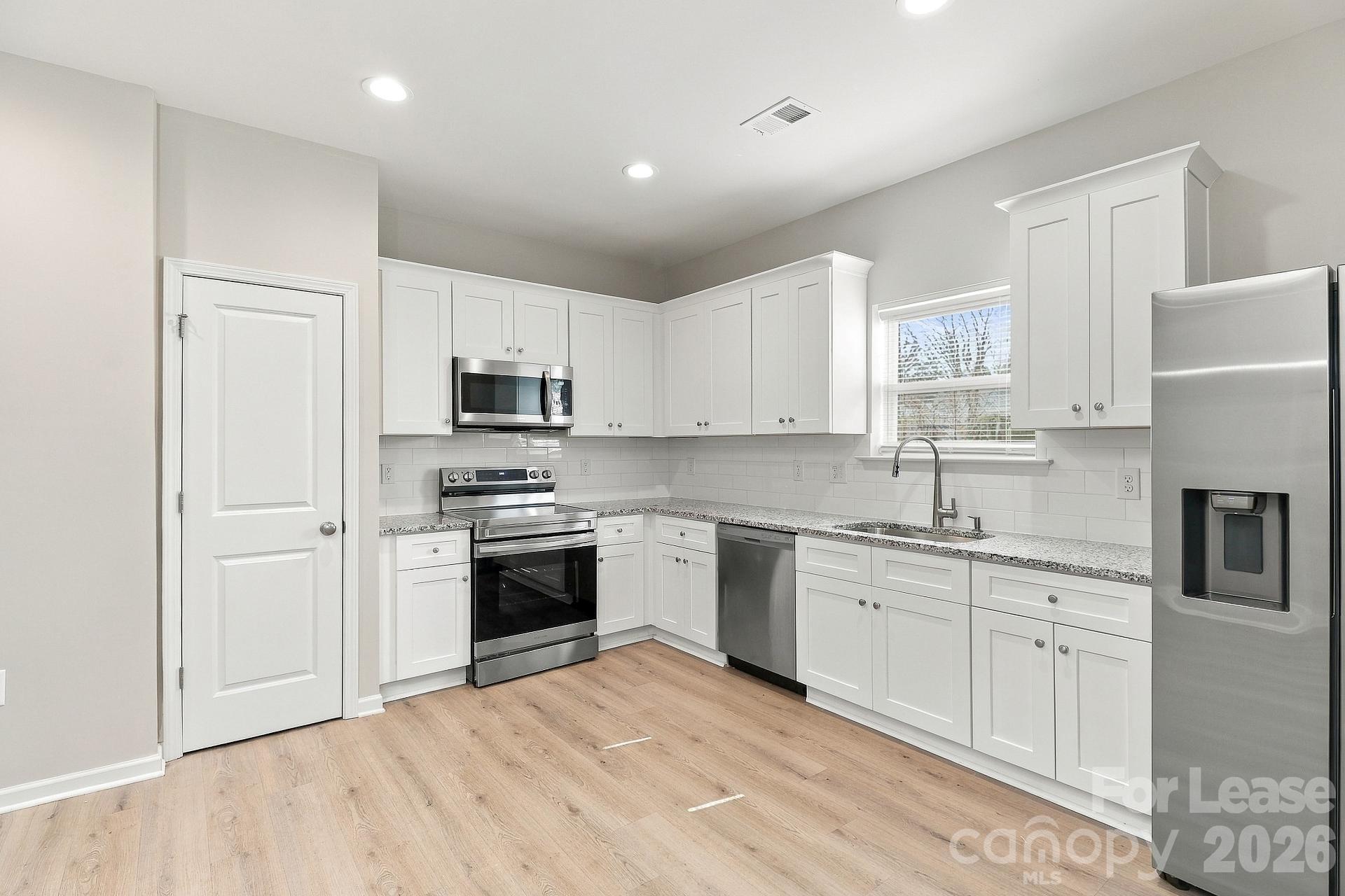 1023 North Ransom Street Gastonia, NC 28052 - Photo 4 of 10 Gallery Image 4