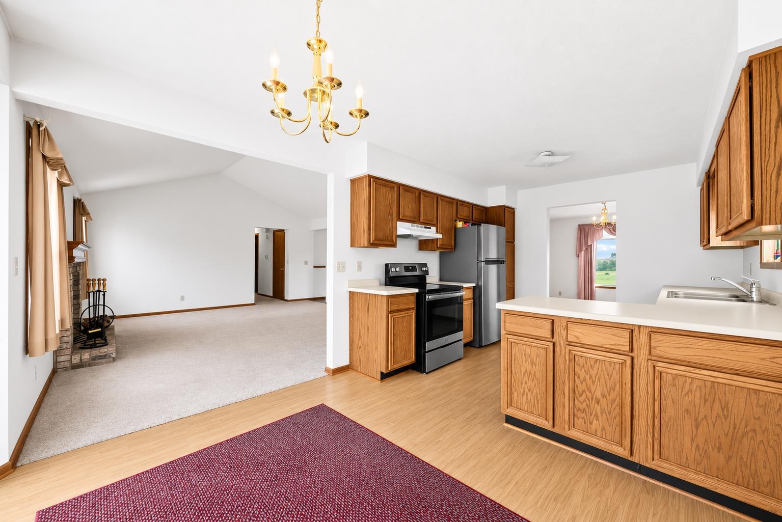 8974 North Pecatonica Road Pecatonica, IL 61063 - Photo 11 of 34