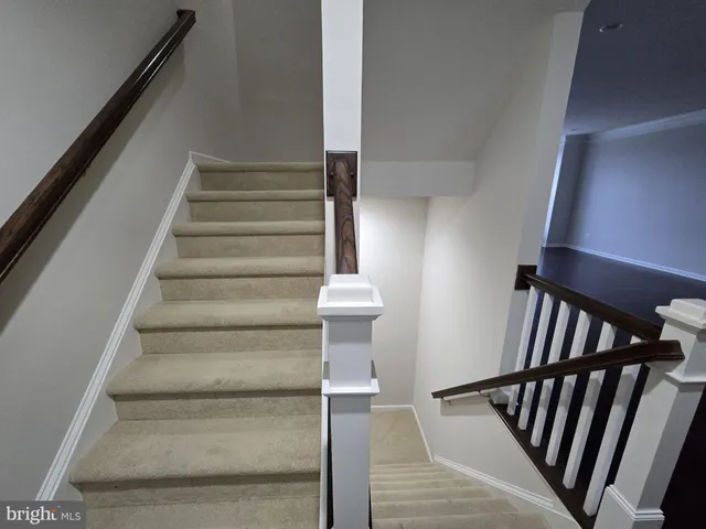 a view of entryway and hall