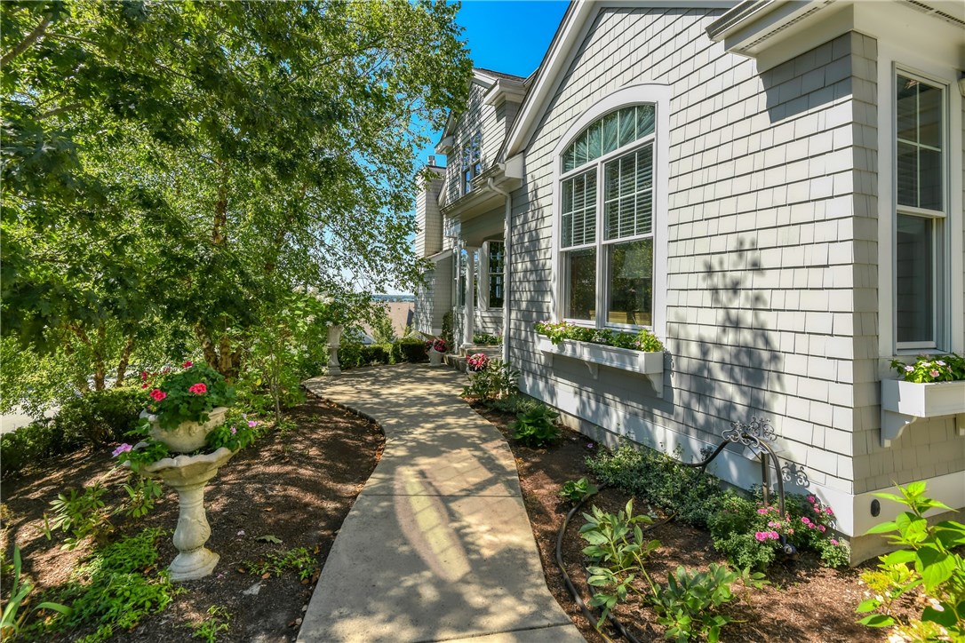 343 Village Road Tiverton, RI 02878 - Photo 12 of 45 Gallery Image 12