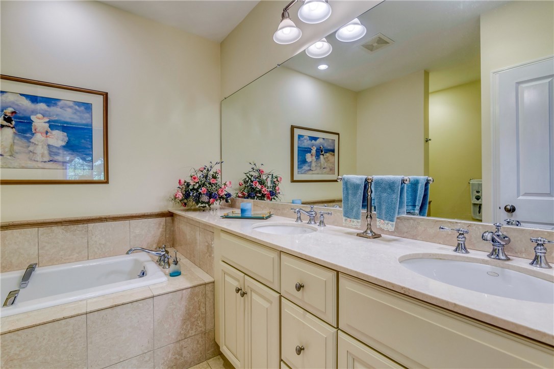 343 Village Road Tiverton, RI 02878 - Photo 21 of 45 Gallery Image 21