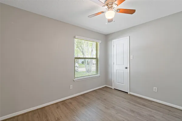 $2,100 | 1019 Huntington Drive, Pearland, TX 77584