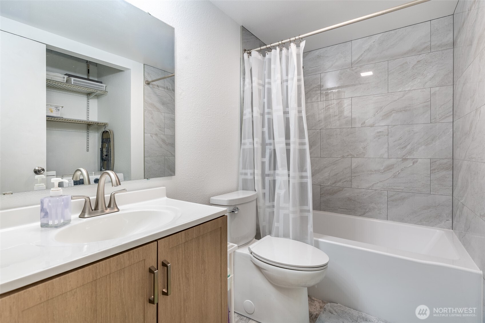 17515 151st Avenue Southeast, Unit 66 Renton, WA 98058 - Photo 17 of 38
